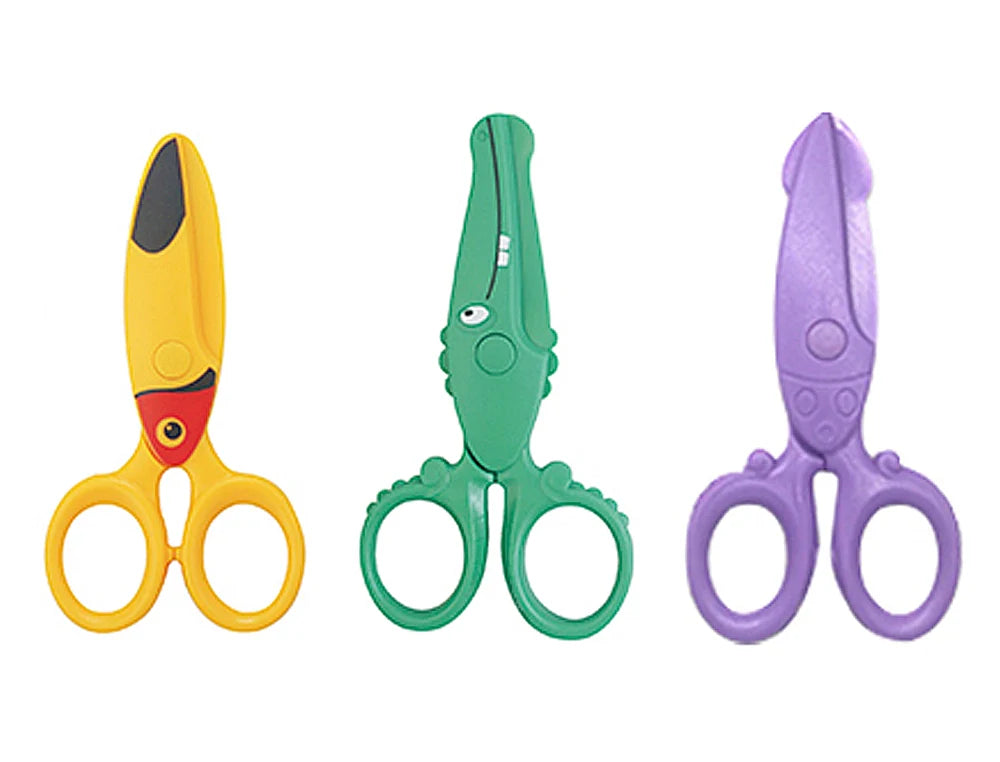 Tesoura escolar Liderpapel 12cm lâmina de plástico especial para crianças