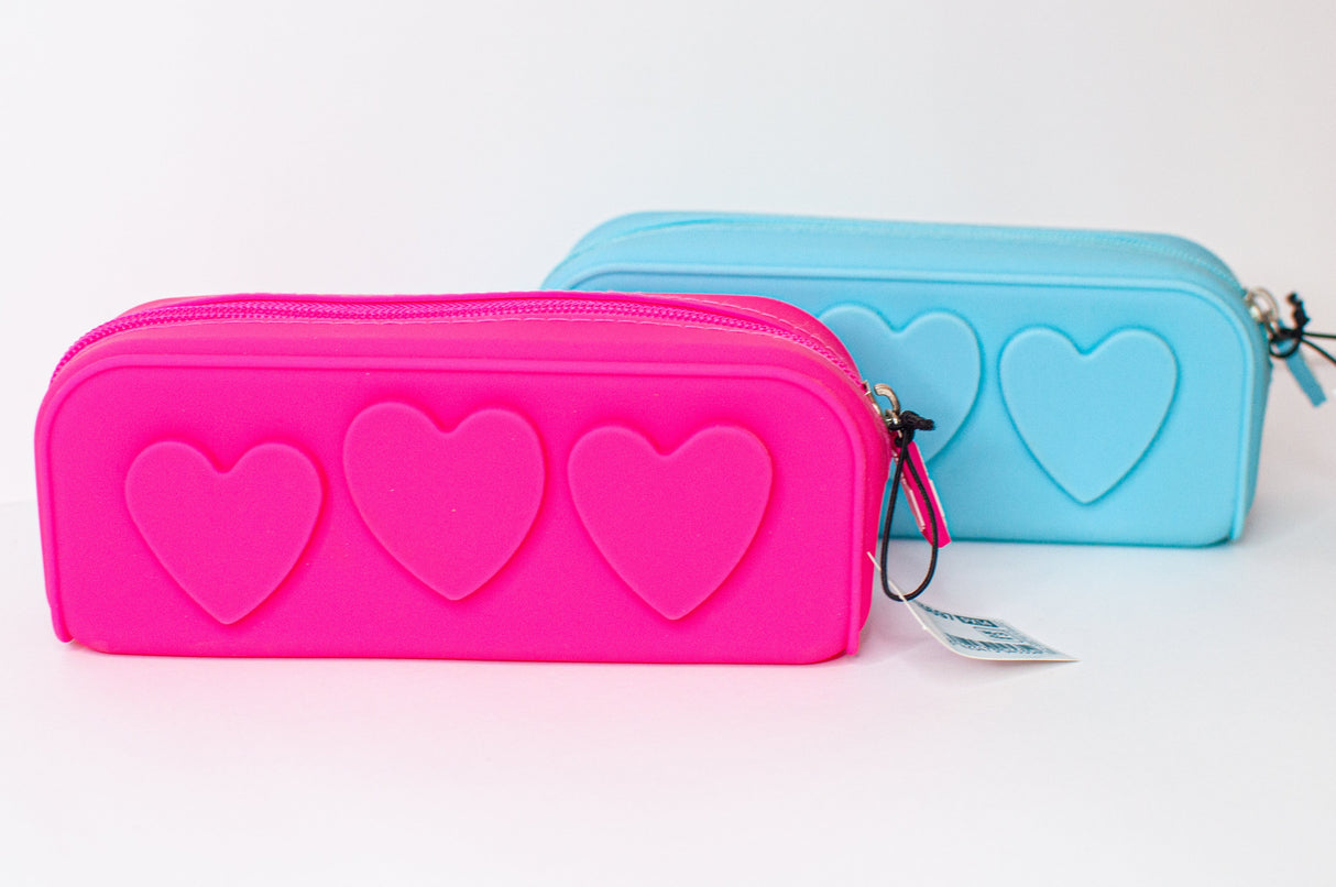 Estojo escolar silicone retangular 20x7x8cm cores srotidas coração relevo